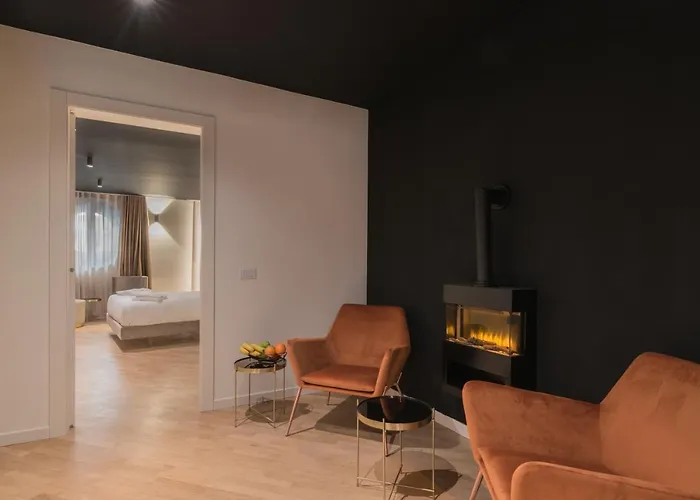 Brera Luxury Apartment Near Duomo With Wifi